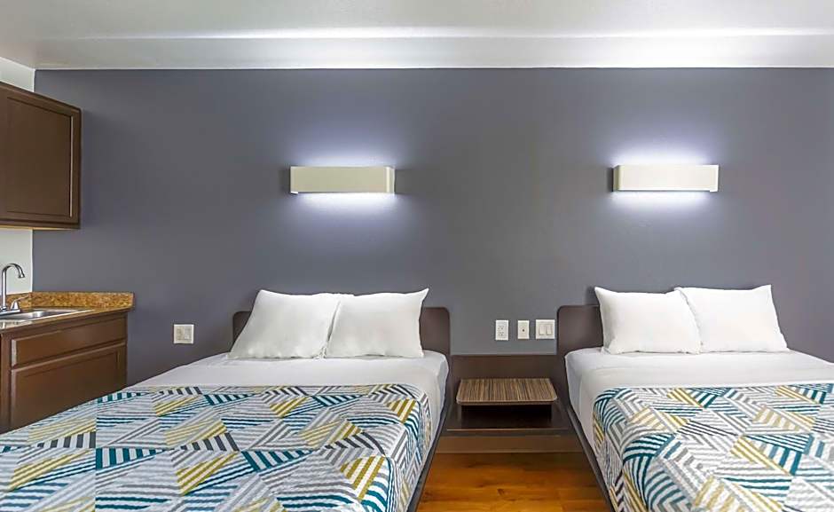 Motel 6-Laredo, TX - Airport