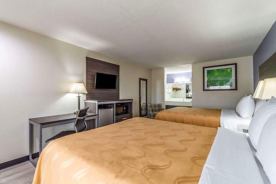 Quality Inn & Suites Canton