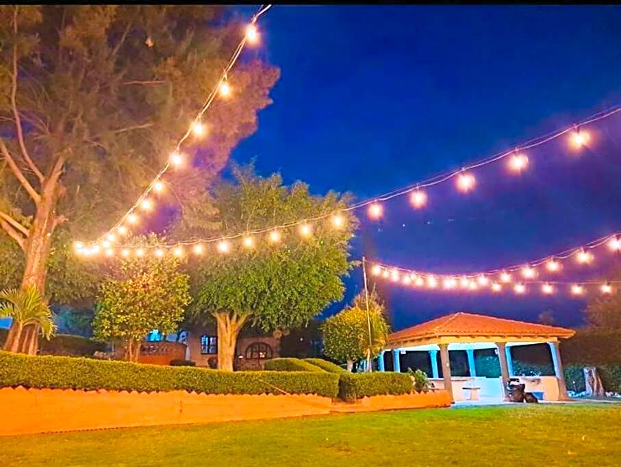 Residencia estilo Californiana Jardín de los Soles
