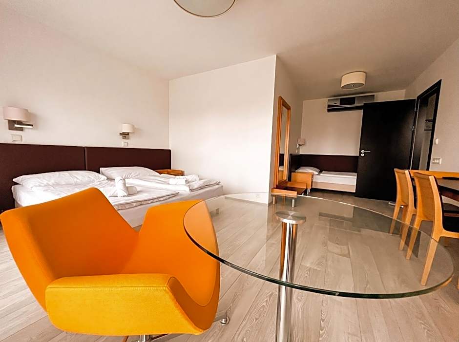 Hotel Žabčice