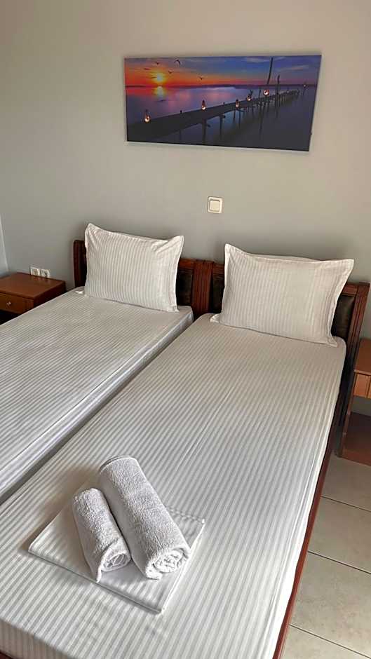 Artemis Hotel Apartments