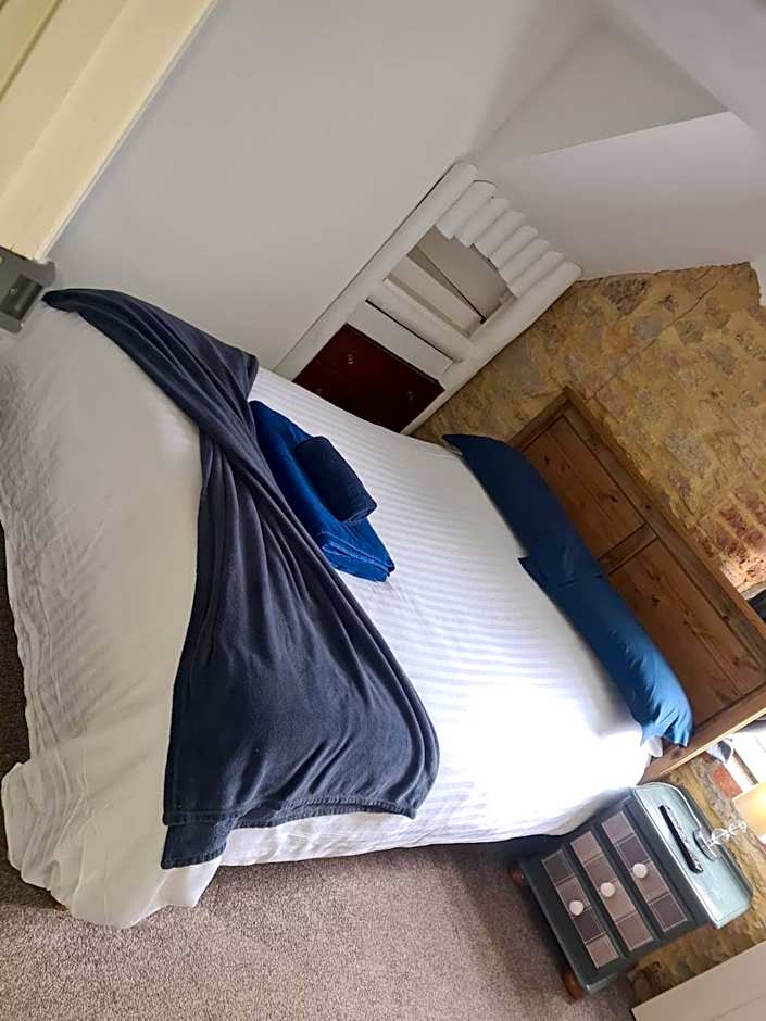 Crosskeys Inn Guest Rooms in Wye Valley