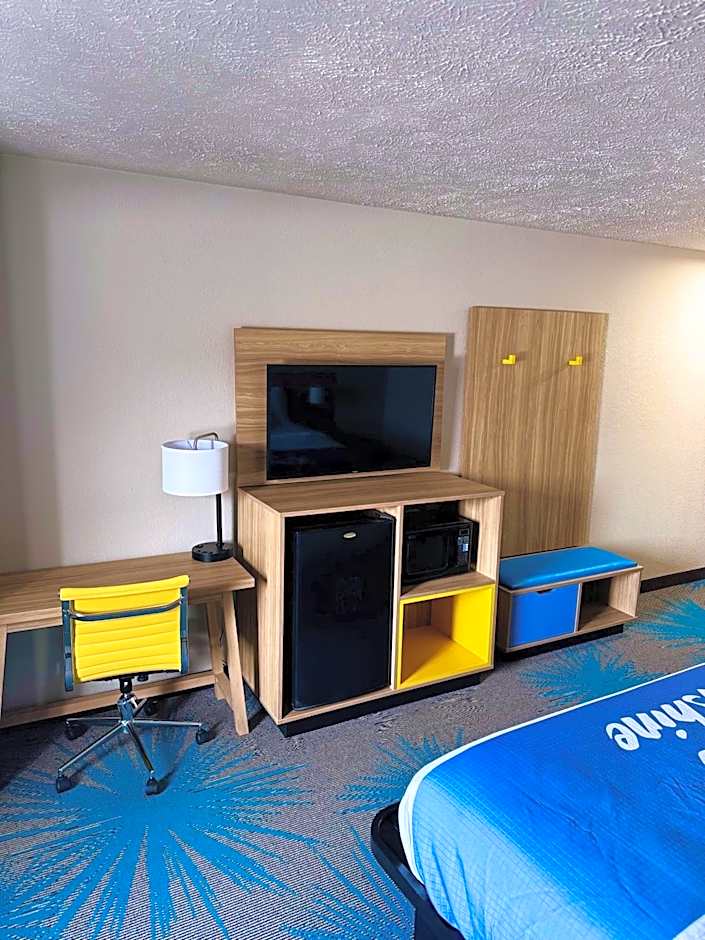 Days Inn by Wyndham Lincoln, IL