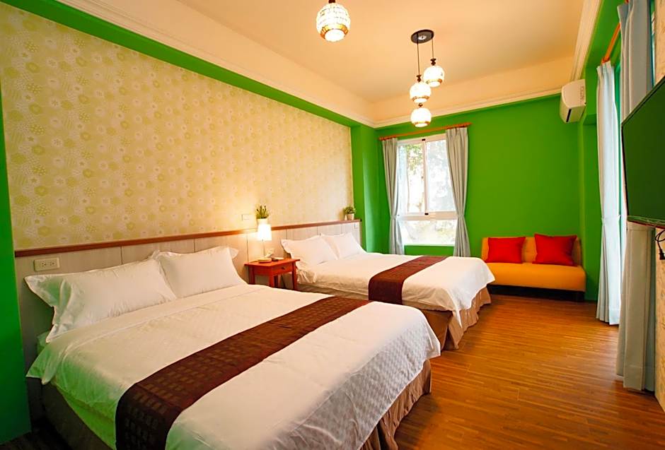 輕旅小站 Soft Travel Hostel