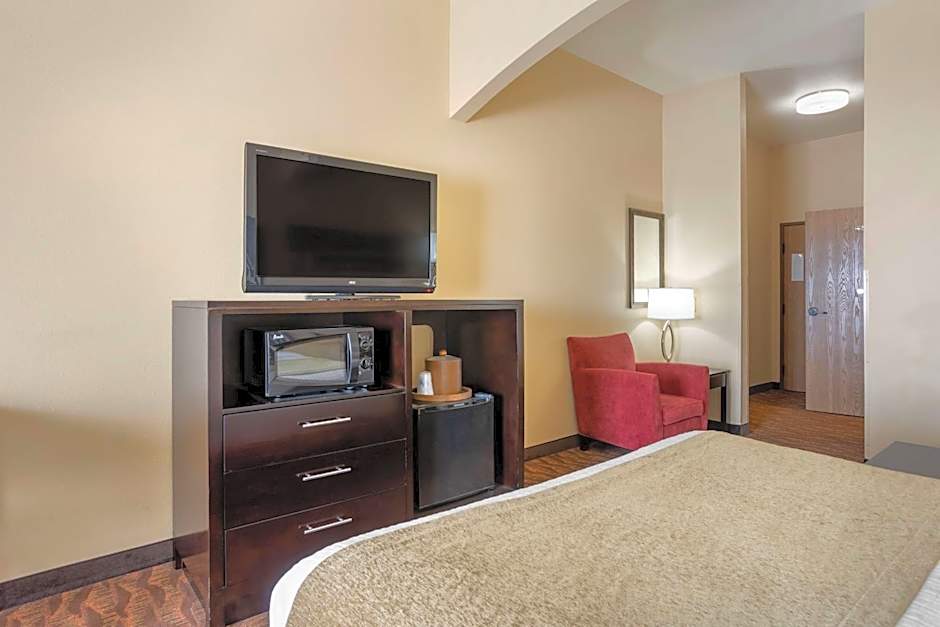 Best Western Plus Capital Inn