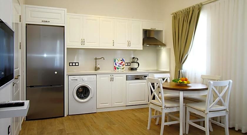 Çeşme Kale Taş Apart