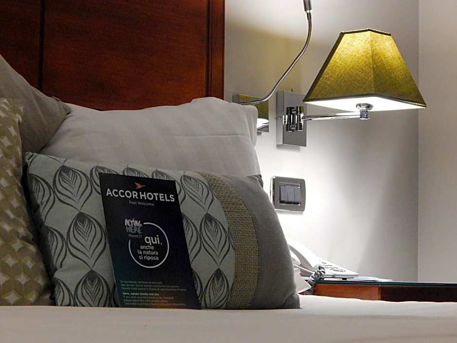 Mercure Leonardo da Vinci Airport