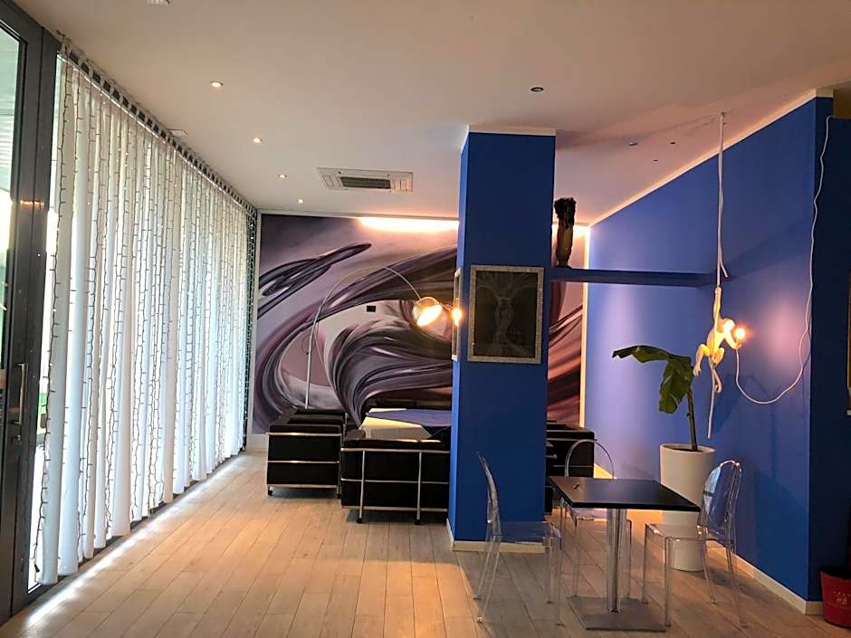 Blue Shades Hotel