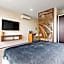 Serenity in the Sky - Studio with Rooftop and Plunge pool
