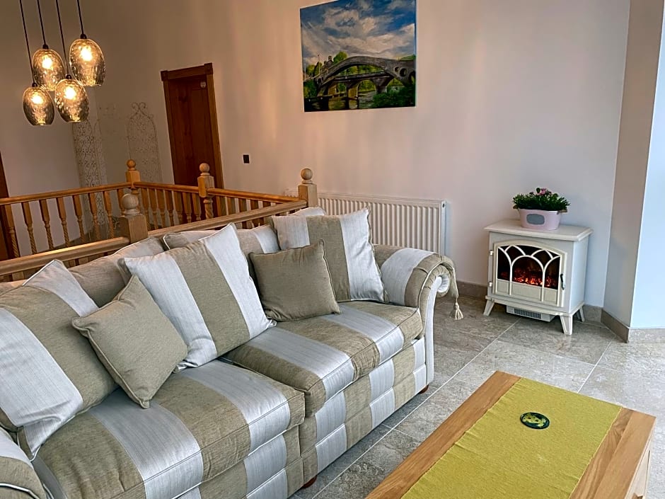 Rowan House Bed breakfast Main house & self contained self catering apartment