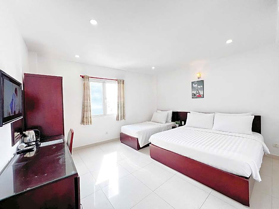 SaiGon Europe Hotel - Bui Vien Walking Street