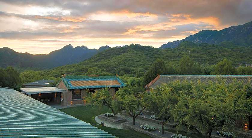 Brickyard Retreat at Mutianyu Great Wall