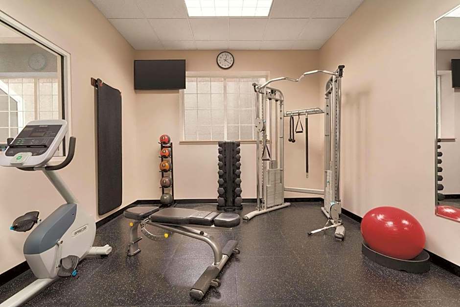 Country Inn & Suites by Radisson, Grand Rapids East, MI