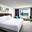 DoubleTree by Hilton Windsor Hotel & Suites