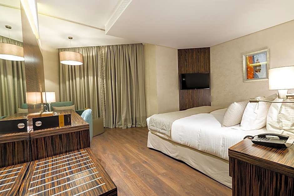 Nour Plazza Hotel