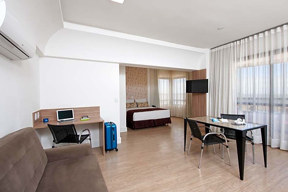 Slaviero Essential La Residence Vitoria