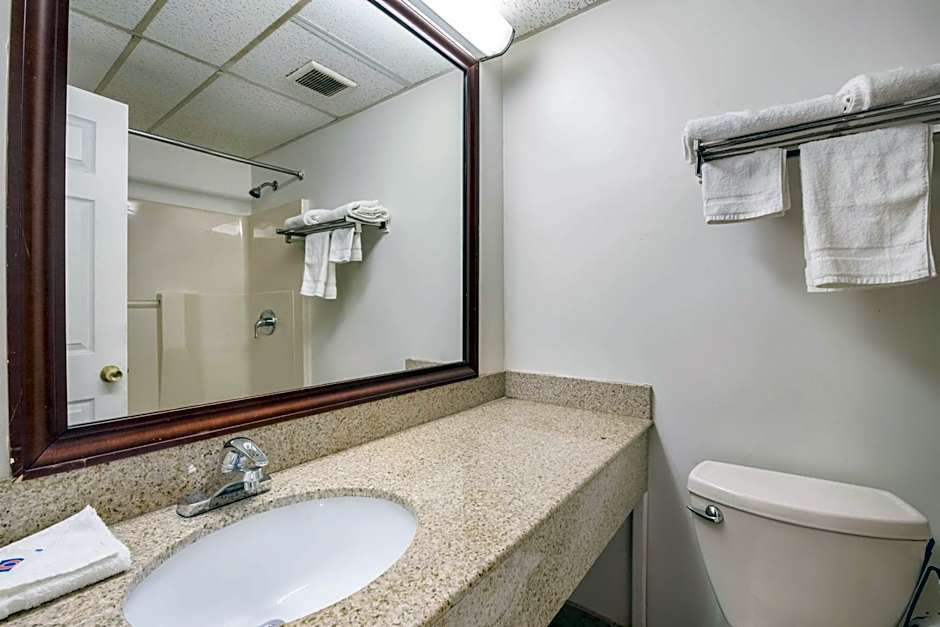 Motel 6-Tinton Falls, NJ