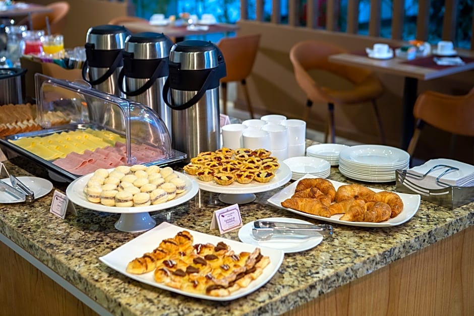 Paseo La Galería Hotel & Suites