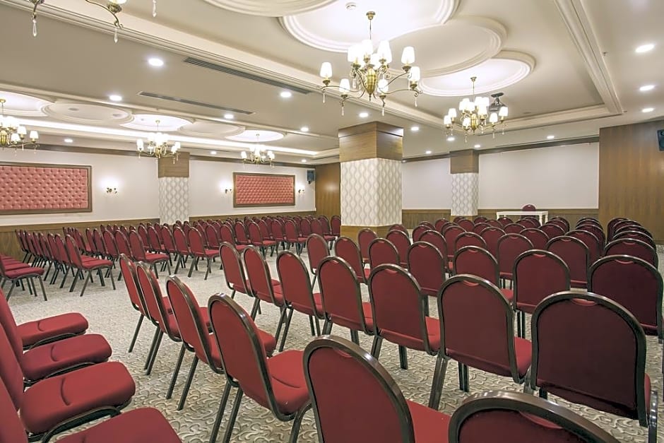 Side Orange Palace Hotel