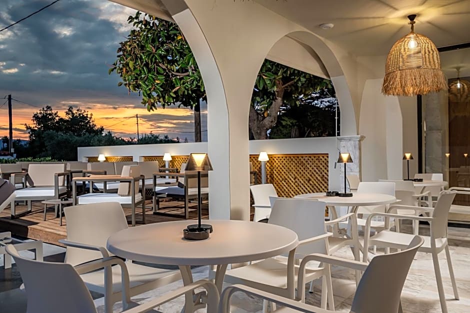 Nikon Boutique Hotel