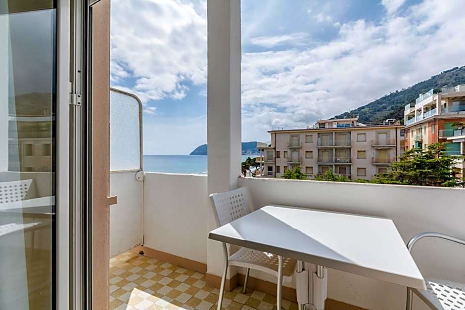 HOTIDAY Room Collection - Mediterranee Alassio