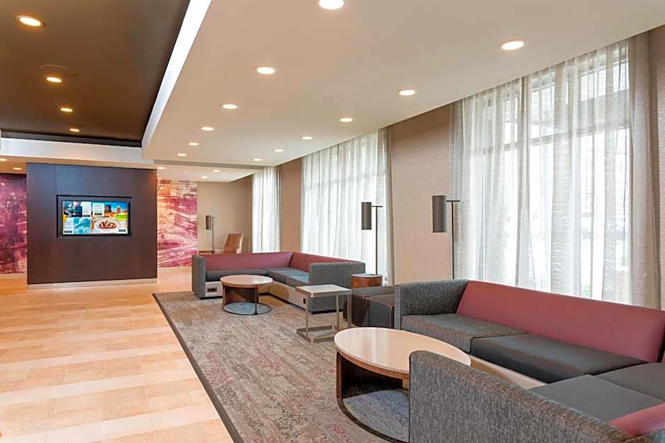 Courtyard by Marriott Louisville Downtown