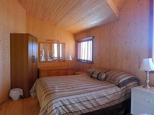 Gîte La Maison Chez J.P. Bed and Breakfast