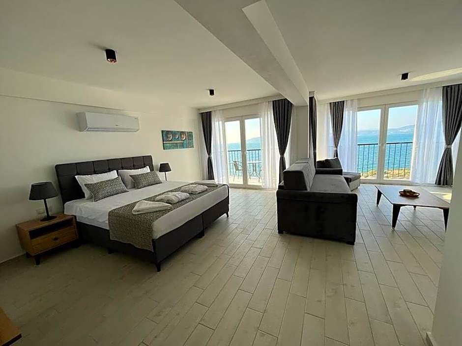 Ni Marin Hotel