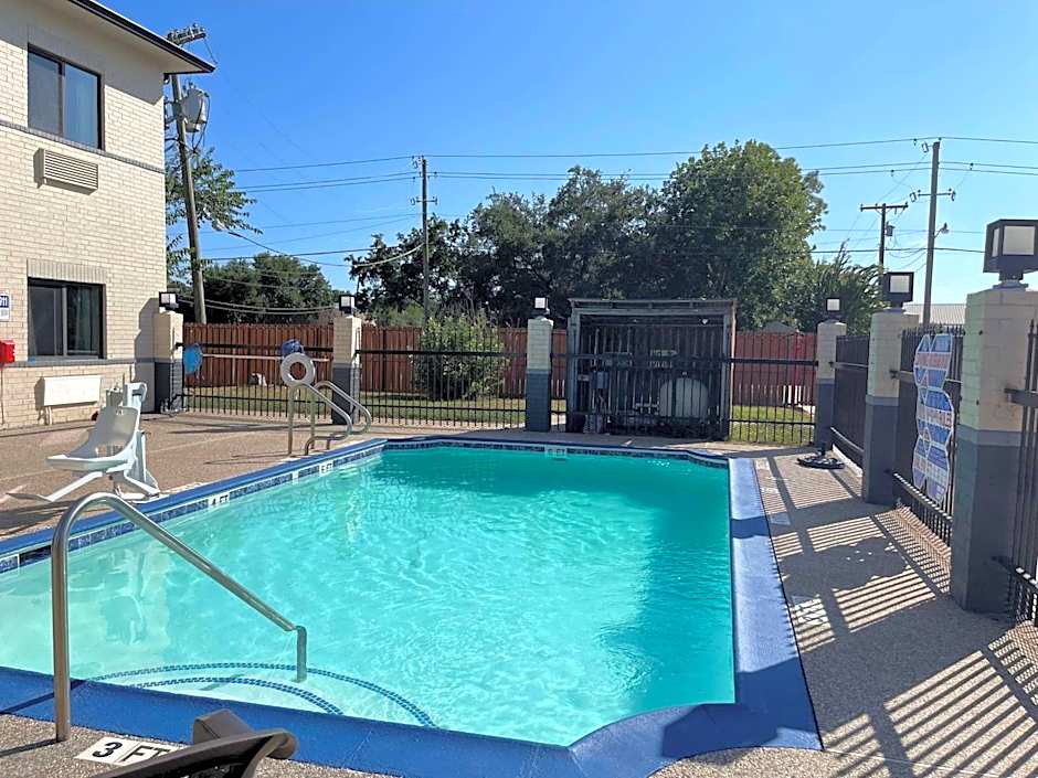 Photo 1 of 50 of Days Inn by Wyndham Dickinson TX