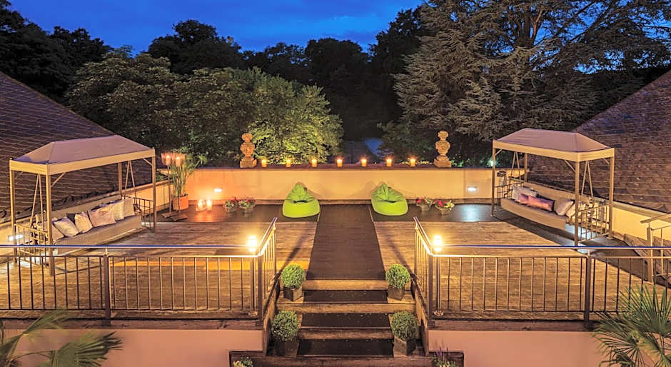 Nells Park Hotel