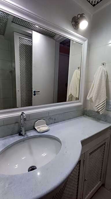 Apartamento estiloso reformado em Copacabana