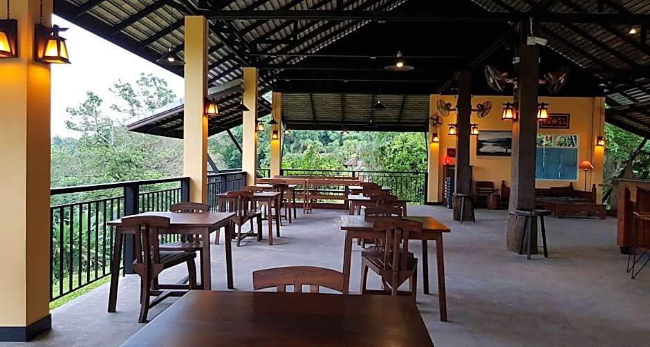 Baan Sakuna Hotel