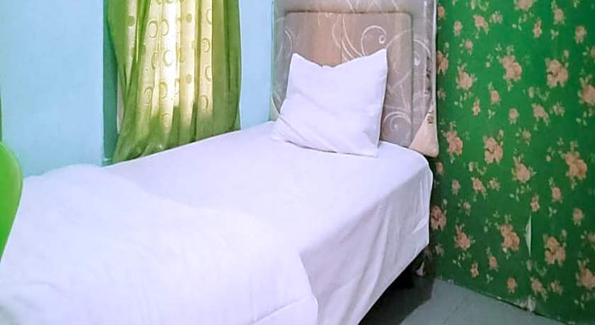 Acintyya Homestay Syariah RedPartner