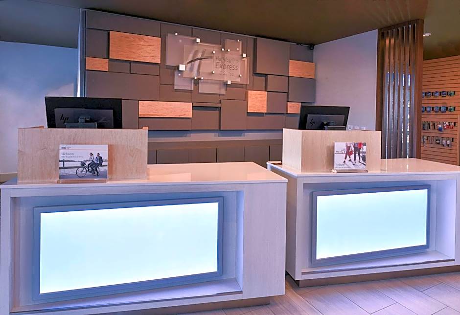 Holiday Inn Express And Suites MADISONVILLE By IHG