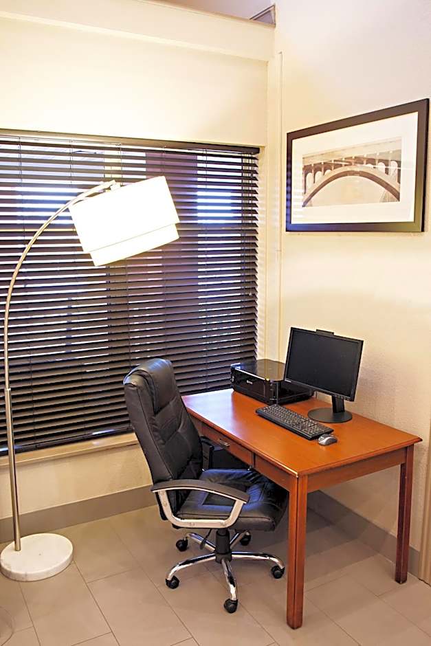 Country Inn & Suites by Radisson, Harrisburg West Mechanicsburg