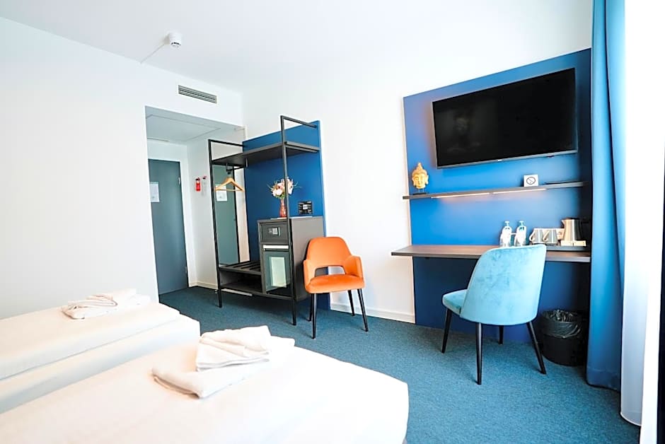 Arthotel Ambassador Wiesbaden - FREE PARKING