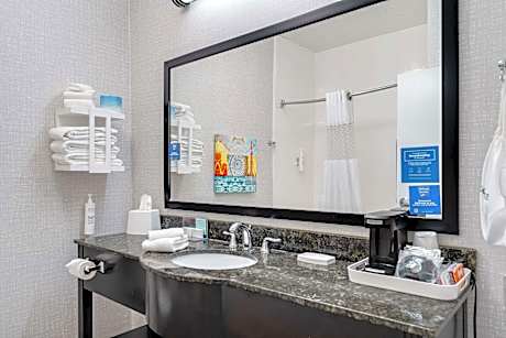 2 Queen Beds Nonsmoking