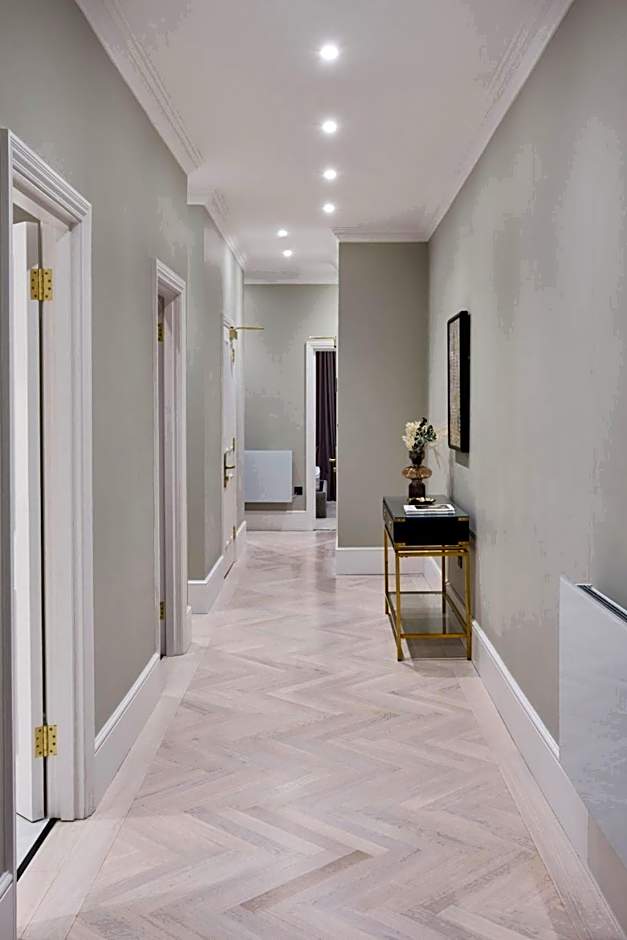 No.11 Cadogan Gardens