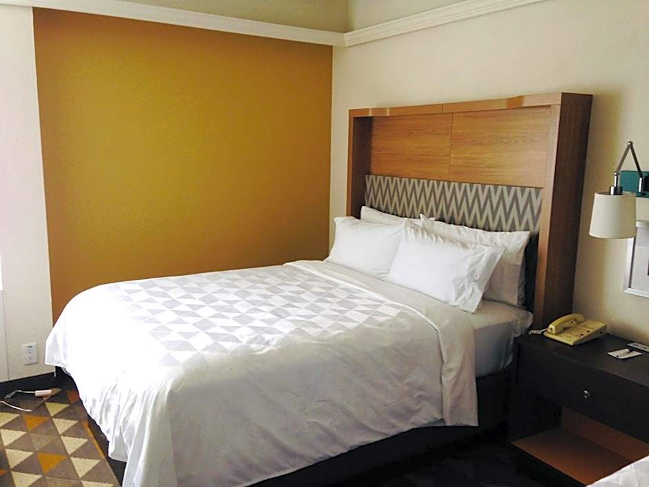 Holiday Inn Hotel And Suites Pittsfield-Berkshires By IHG