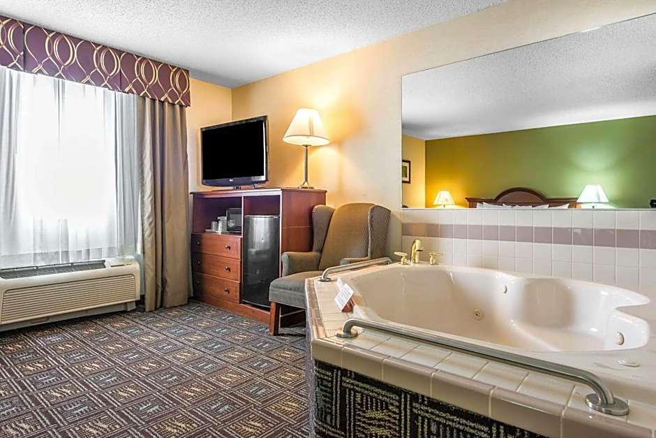 Comfort Inn Weirton - Steubenville