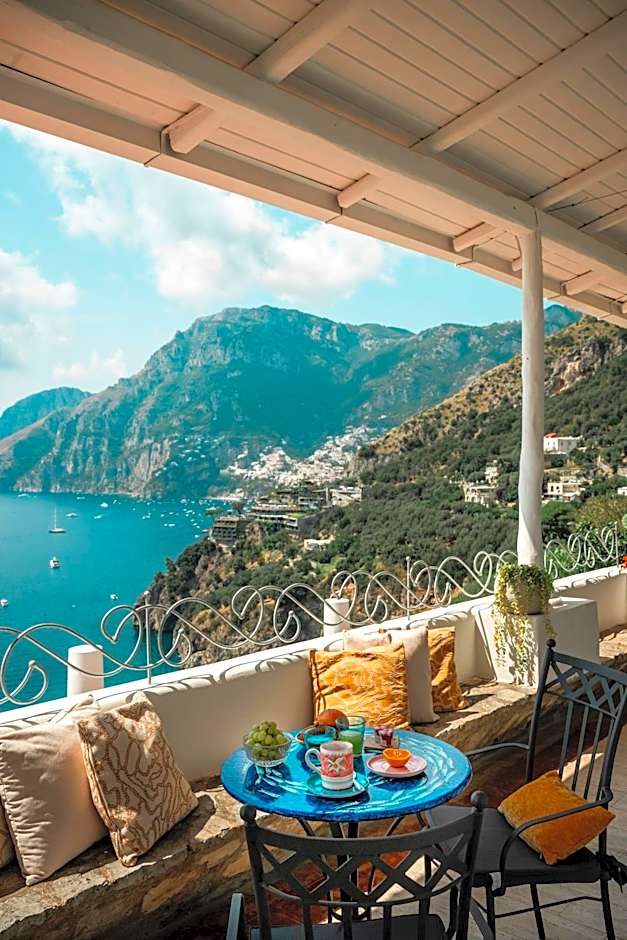 Villa Santa Chiara Positano Suites