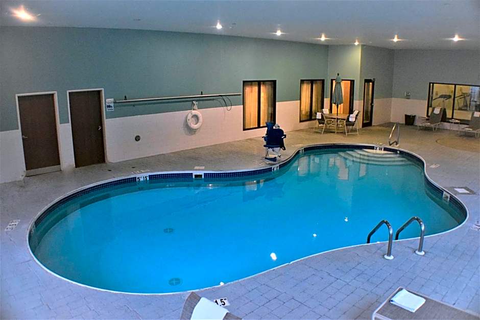 Wingate by Wyndham Newell