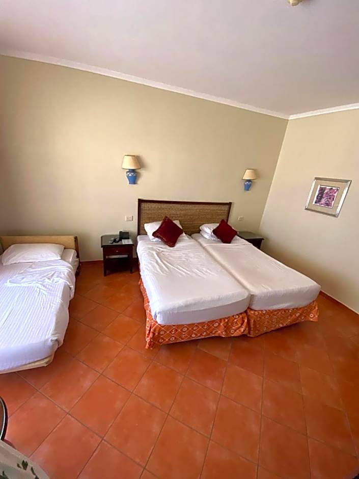 فندق بورتو مارينا - غرفة فندقية بخدمة فندقية