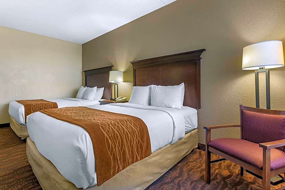 Comfort Inn & Suites Branson Meadows