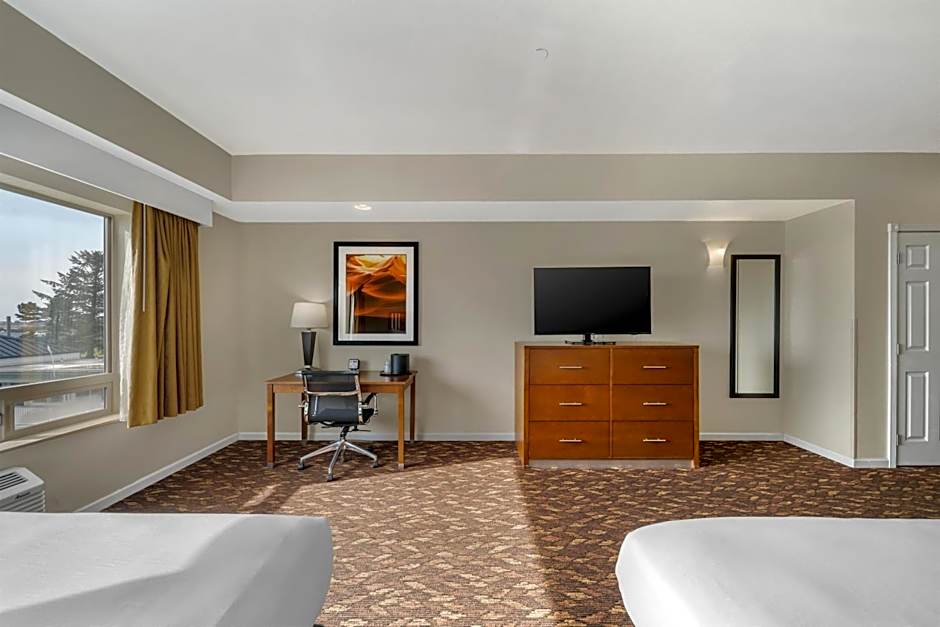 Best Western Plus Northwoods Inn