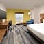 Holiday Inn Express & Suites San Antonio North - Windcrest