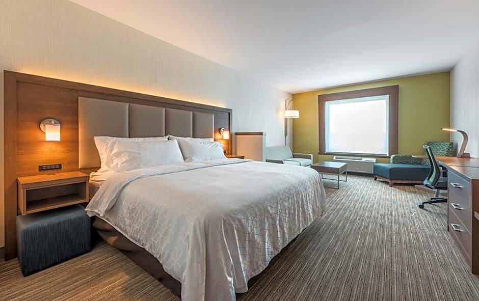 Holiday Inn Express and Suites Moncton North By IHG