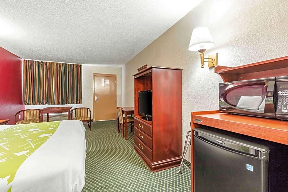 Rodeway Inn Prattville I-65