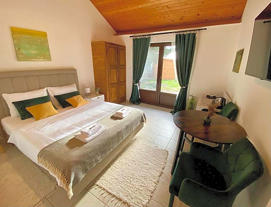 Tenger-szem Panzió és Lovasudvar