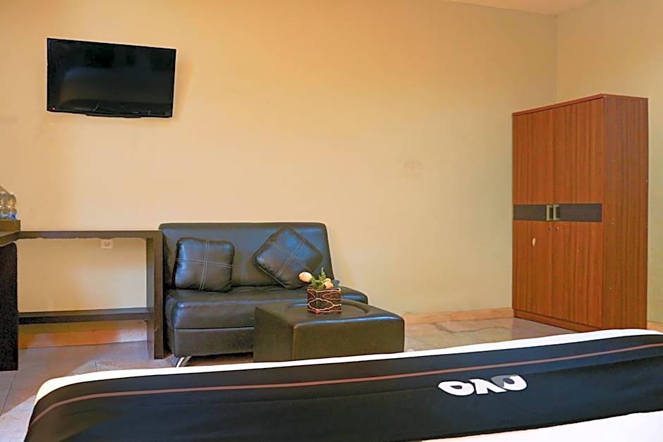 Collection O R.Sukamto Near Palembang Trade Center Mall